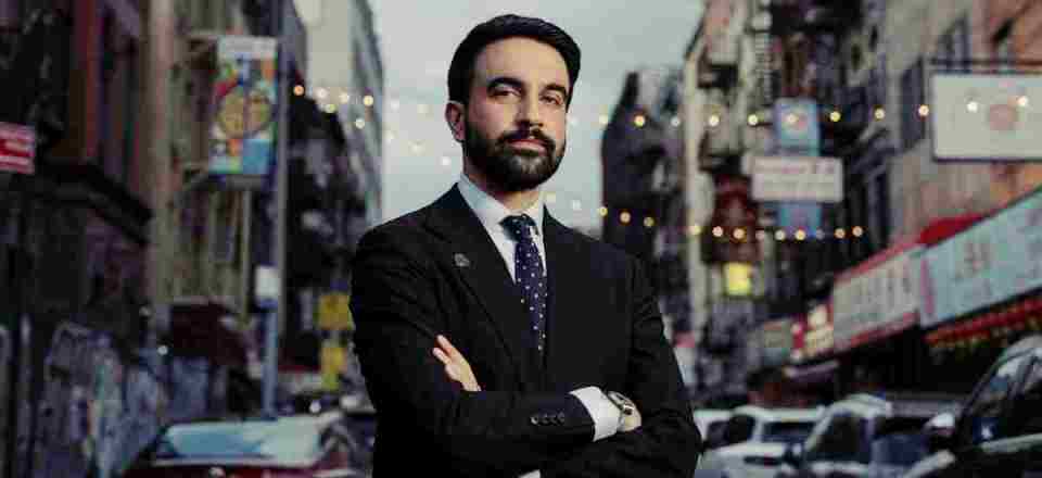 Covering a City at War with Itself: Media Responsibility in Hot Races